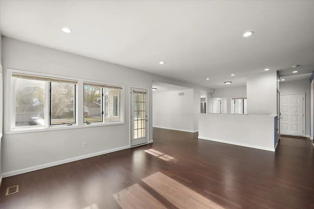35052 Meadow Lane Farmington Hills City, MI 48335