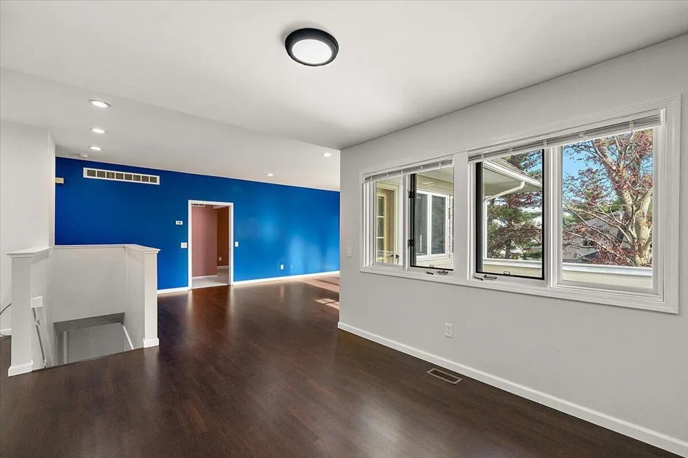 35052 Meadow Lane Farmington Hills City, MI 48335
