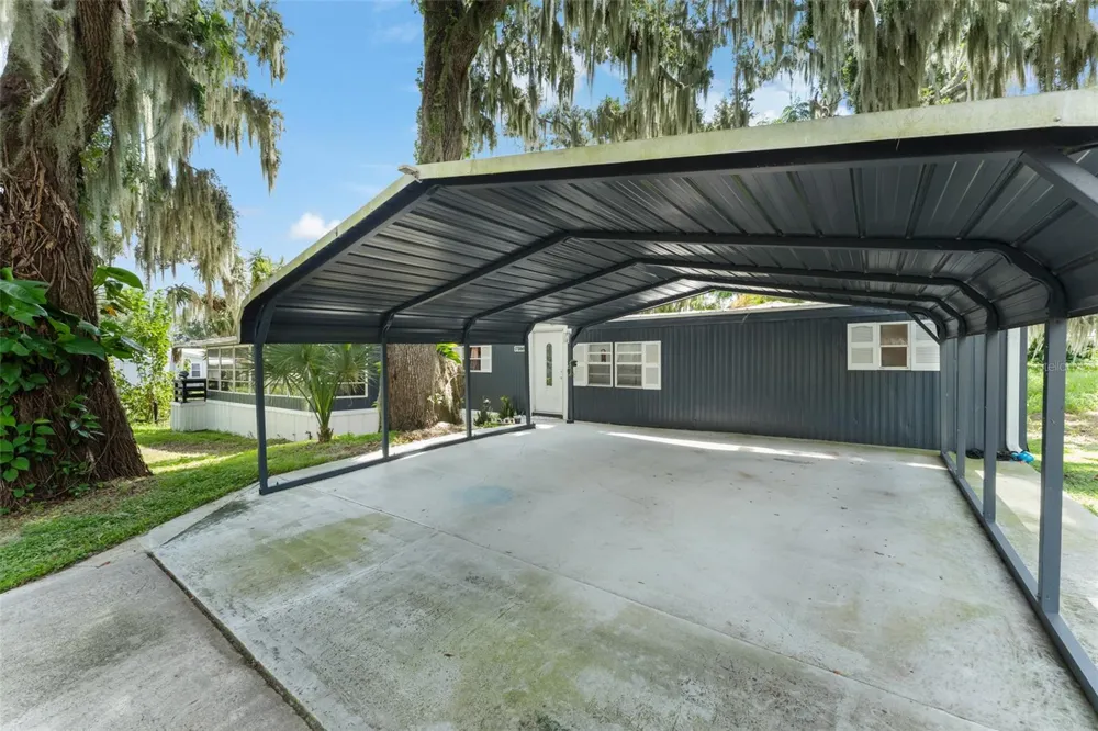 17336 PALM DRIVE Montverde, FL 34756