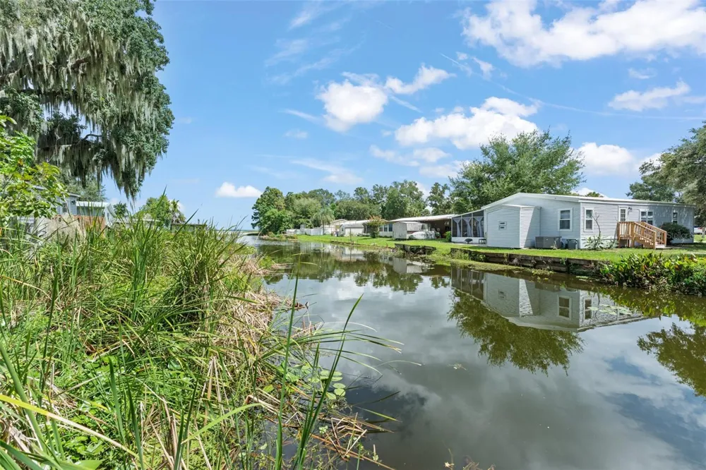 17336 PALM DRIVE Montverde, FL 34756