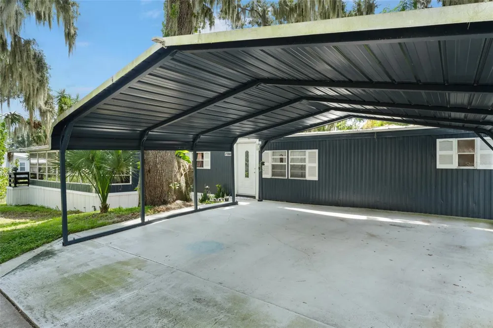 17336 PALM DRIVE Montverde, FL 34756
