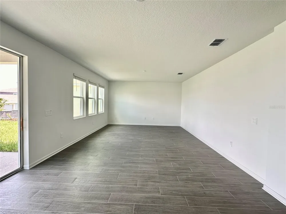 2892 ARMSTRONG AVENUE Clermont, FL 34714