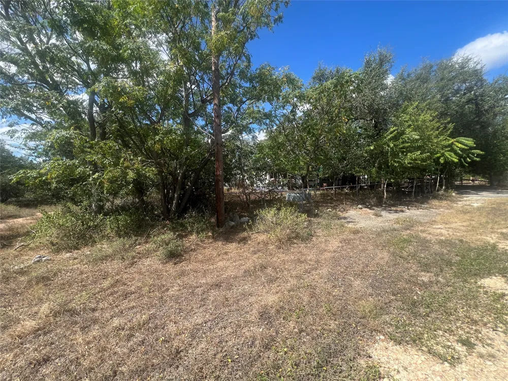 542 Flintstone Drive Canyon Lake, TX 78133