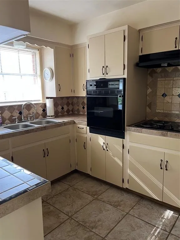 523 Murray Avenue Rockdale, TX 76567