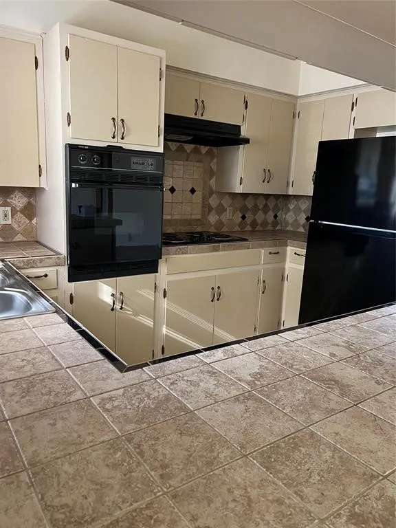 523 Murray Avenue Rockdale, TX 76567