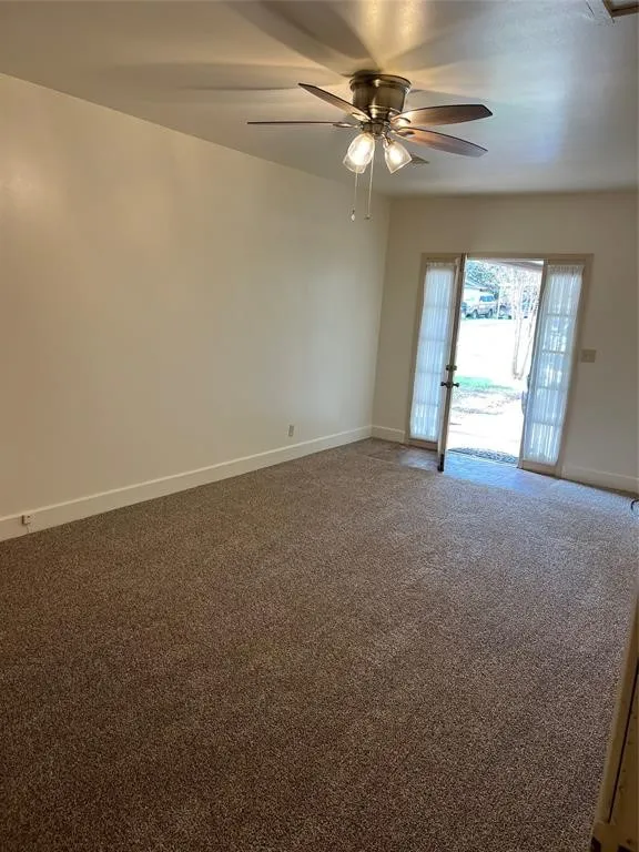 523 Murray Avenue Rockdale, TX 76567