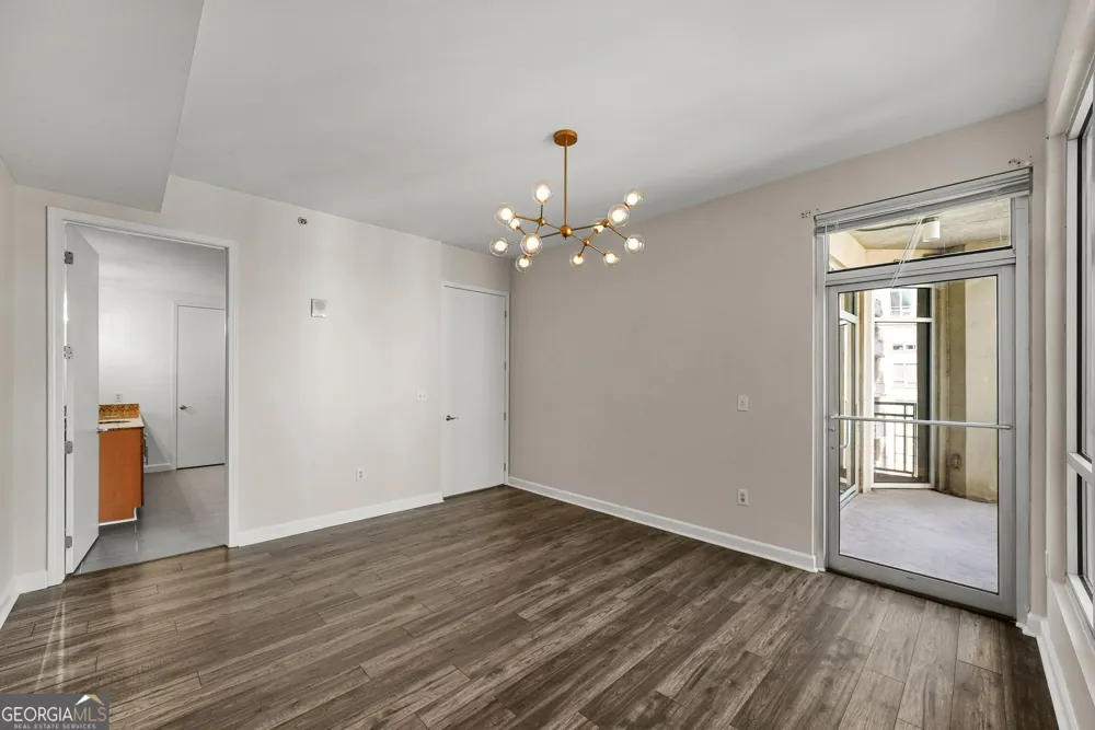 711 Cosmopolitan DR NE Atlanta, GA 30324