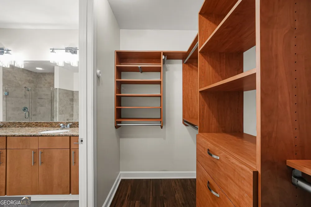 711 Cosmopolitan DR NE Atlanta, GA 30324