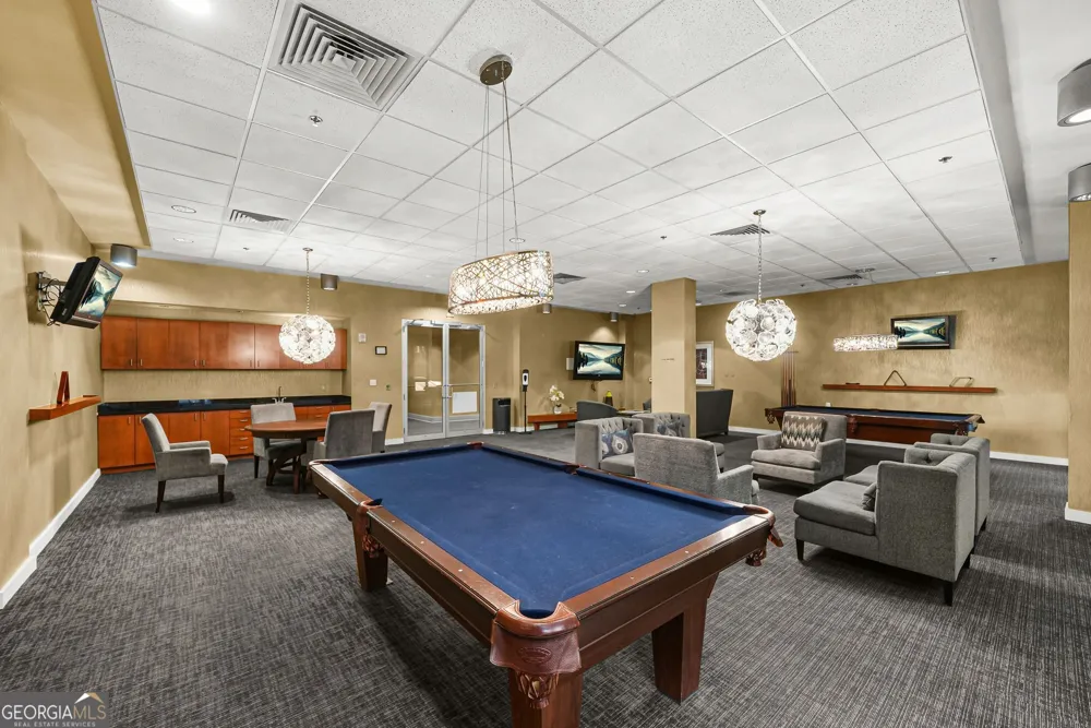 711 Cosmopolitan DR NE Atlanta, GA 30324
