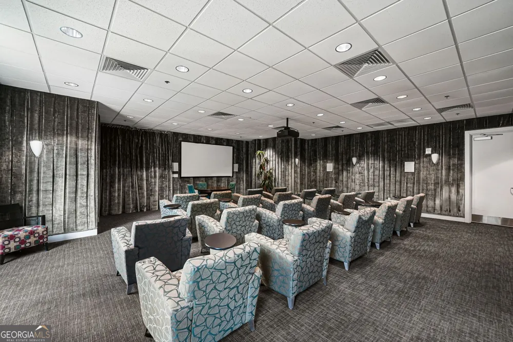711 Cosmopolitan DR NE Atlanta, GA 30324
