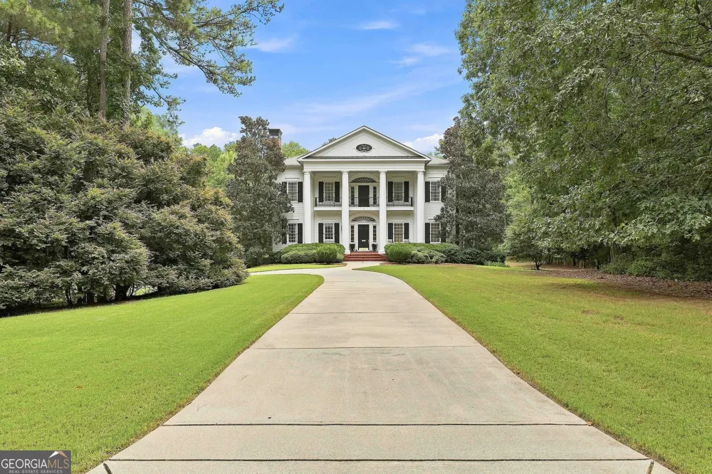 1305 Layor CT Peachtree City, GA 30269