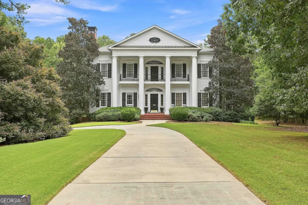 1305 Layor CT Peachtree City, GA 30269