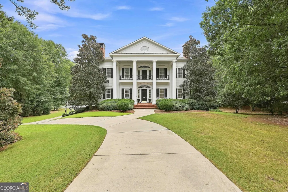 1305 Layor CT Peachtree City, GA 30269