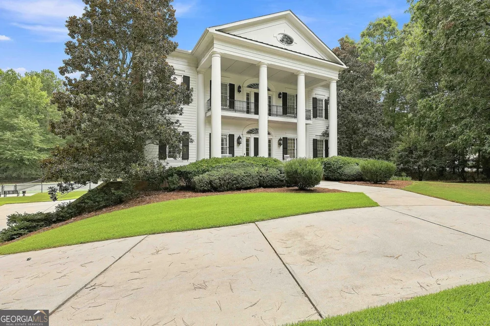 1305 Layor CT Peachtree City, GA 30269