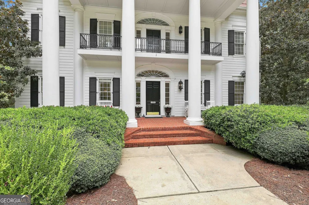 1305 Layor CT Peachtree City, GA 30269