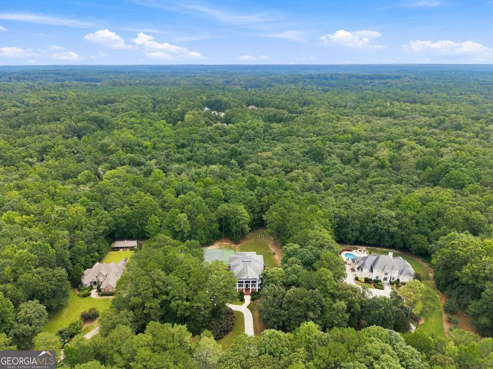 1305 Layor CT Peachtree City, GA 30269
