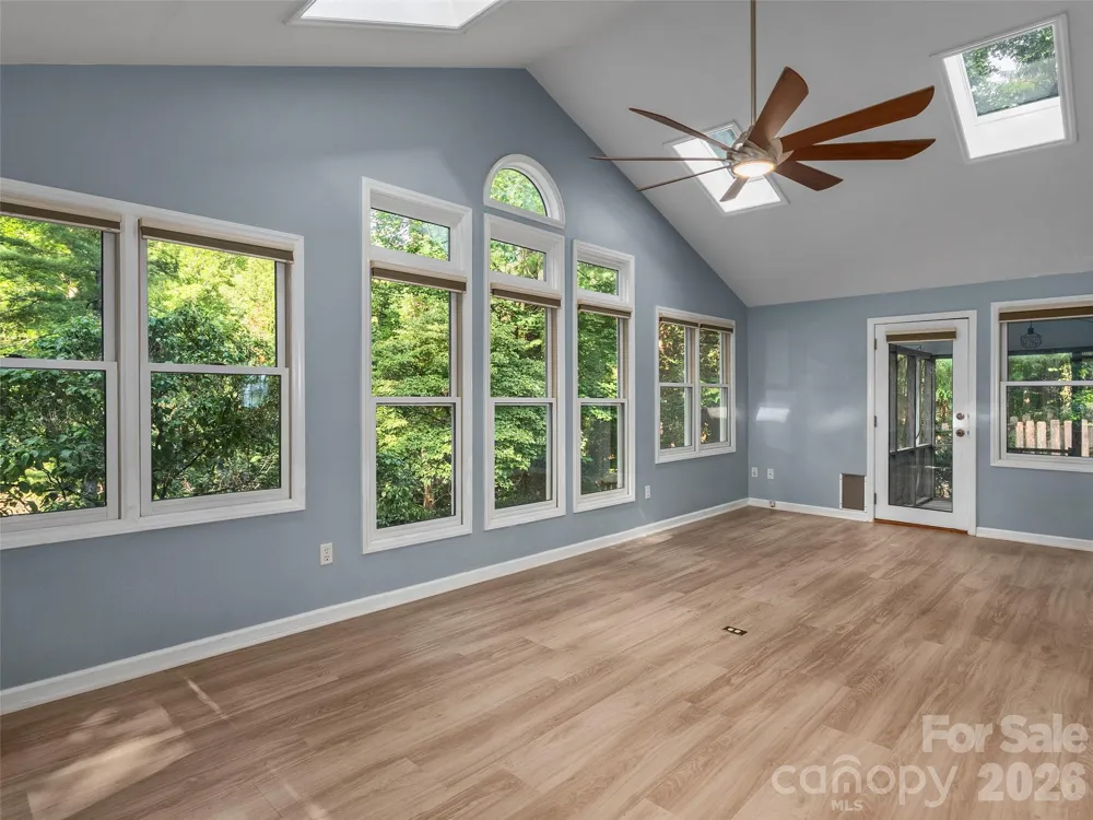 921 Indian Hill Road Hendersonville, NC 28791