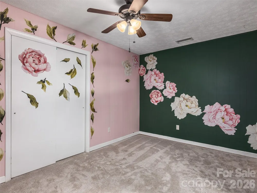 921 Indian Hill Road Hendersonville, NC 28791