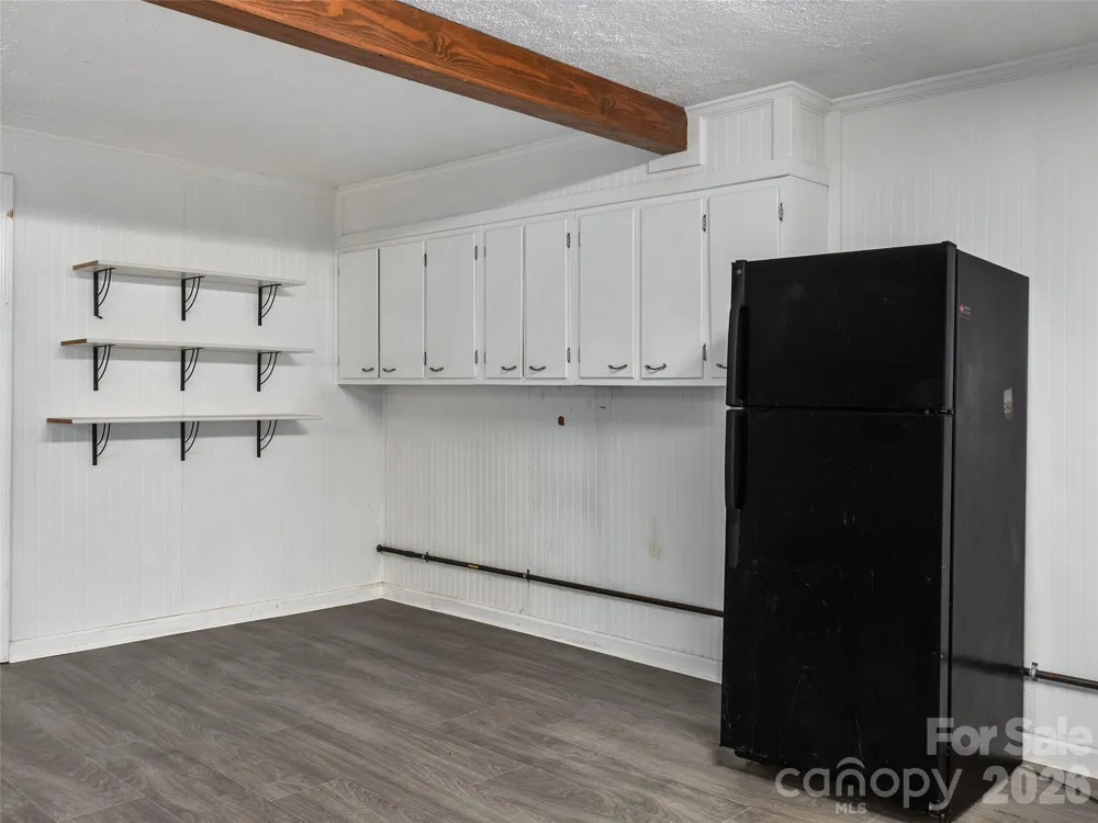 921 Indian Hill Road Hendersonville, NC 28791