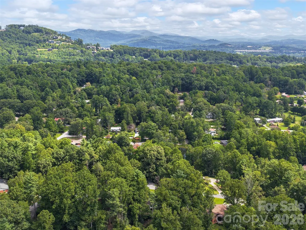 921 Indian Hill Road Hendersonville, NC 28791