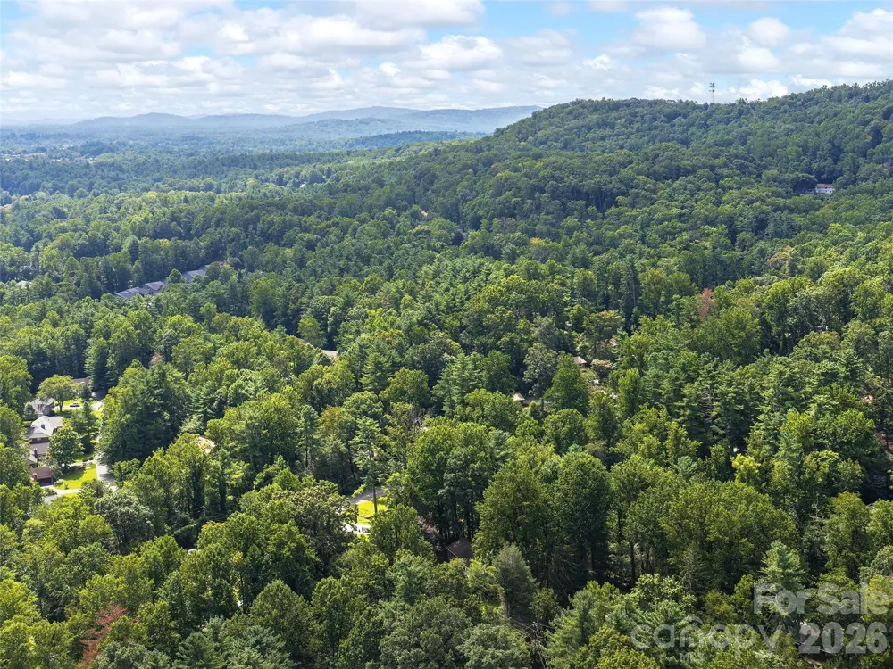 921 Indian Hill Road Hendersonville, NC 28791