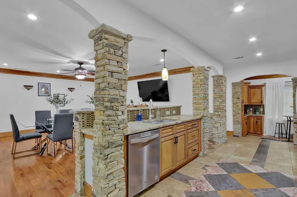 4081 Ashford Dunwoody Road NE Atlanta, GA 30319