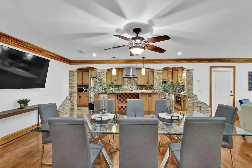 4081 Ashford Dunwoody Road NE Atlanta, GA 30319