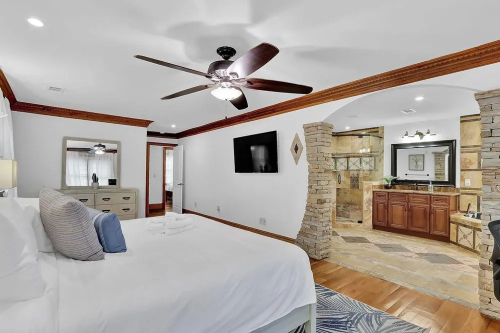 4081 Ashford Dunwoody Road NE Atlanta, GA 30319