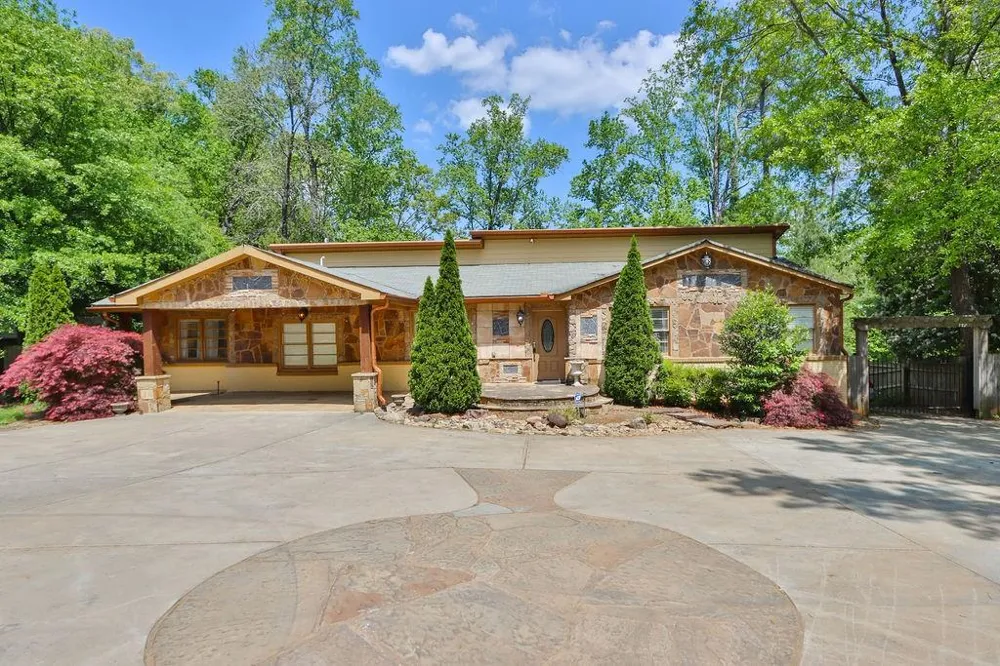 4081 Ashford Dunwoody Road NE Atlanta, GA 30319