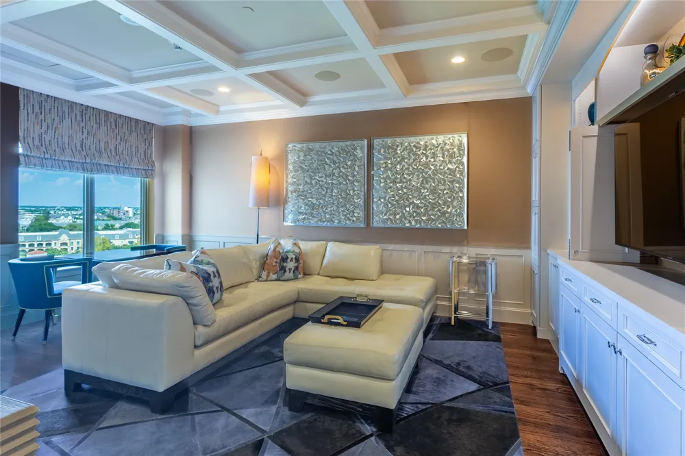 2525 Pearl Street #1001 Dallas, TX 75201