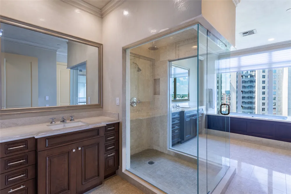2525 Pearl Street #1001 Dallas, TX 75201