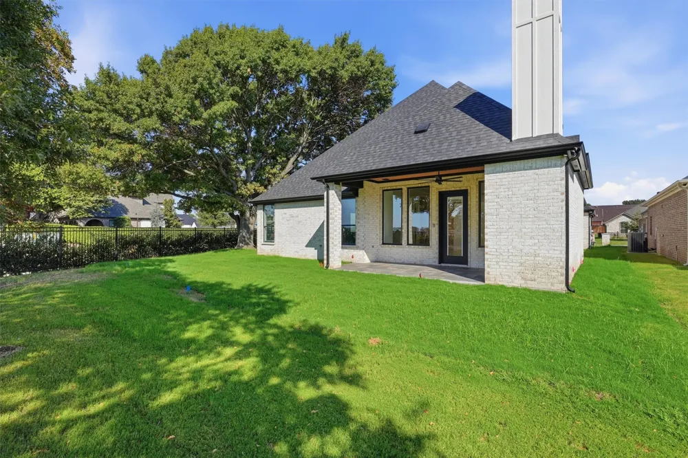 1101 Aviara Court Granbury, TX 76048