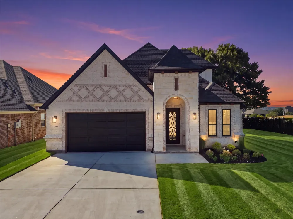 1101 Aviara Court Granbury, TX 76048