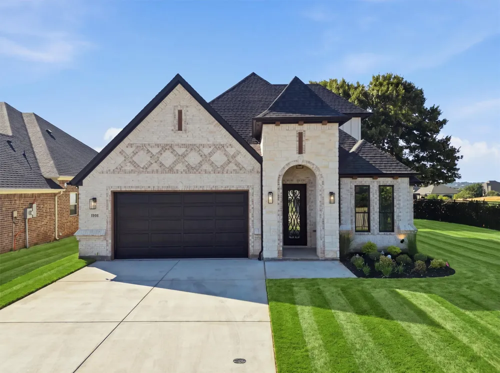 1101 Aviara Court Granbury, TX 76048