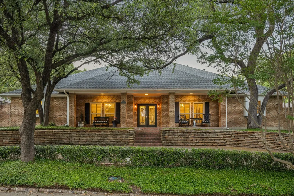 9631 Hilldale Drive Dallas, TX 75231