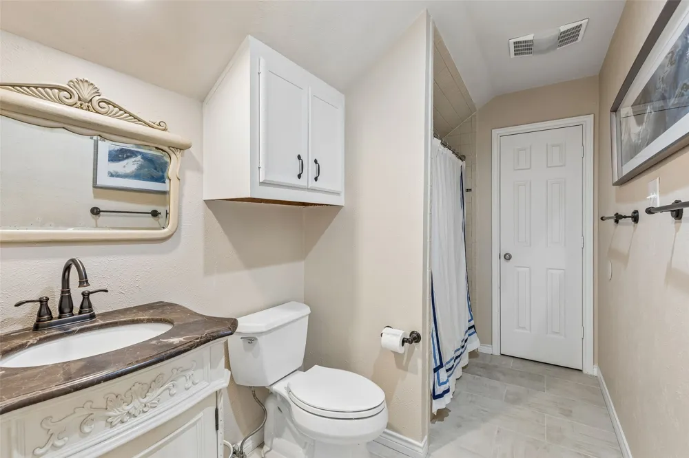 9631 Hilldale Drive Dallas, TX 75231