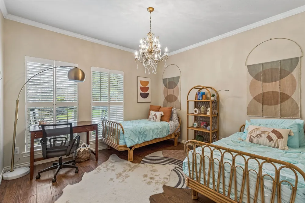 9631 Hilldale Drive Dallas, TX 75231