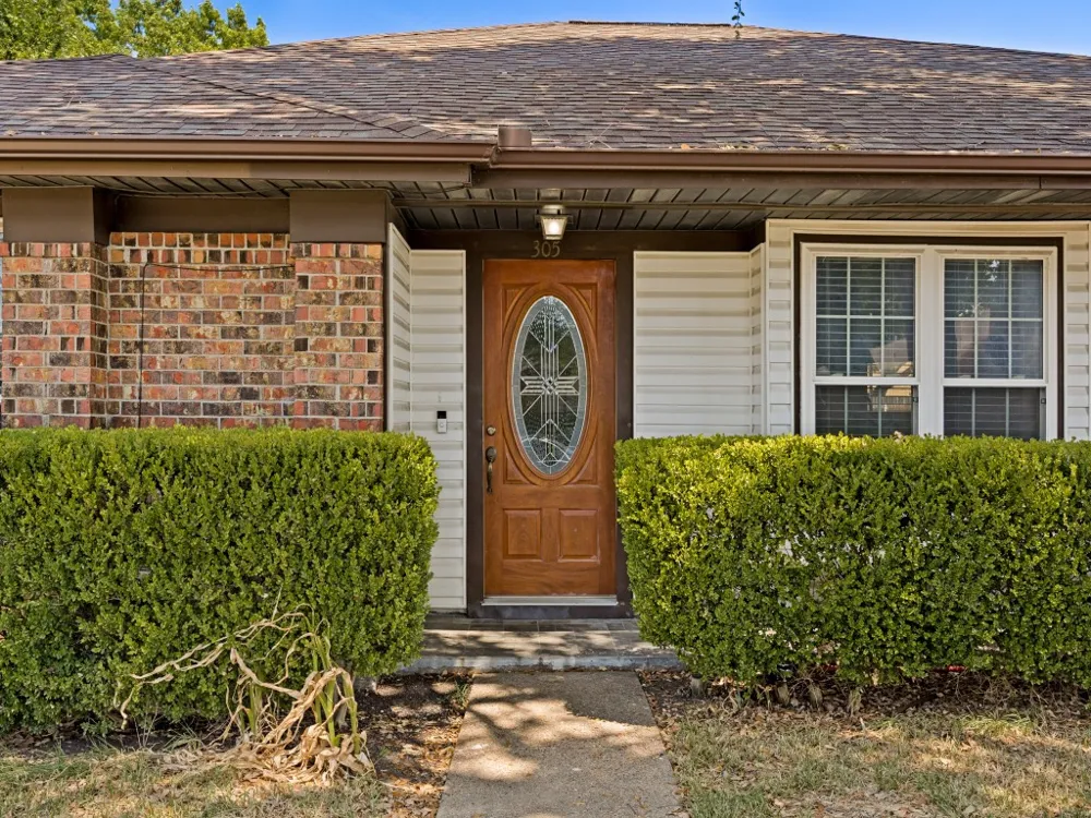 305 Jessica Drive Garland, TX 75040