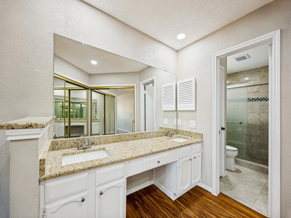 305 Jessica Drive Garland, TX 75040