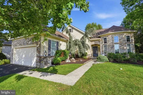 1001 MONROE DRIVE