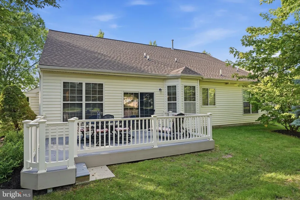 1001 MONROE DRIVE Warwick, PA 18974