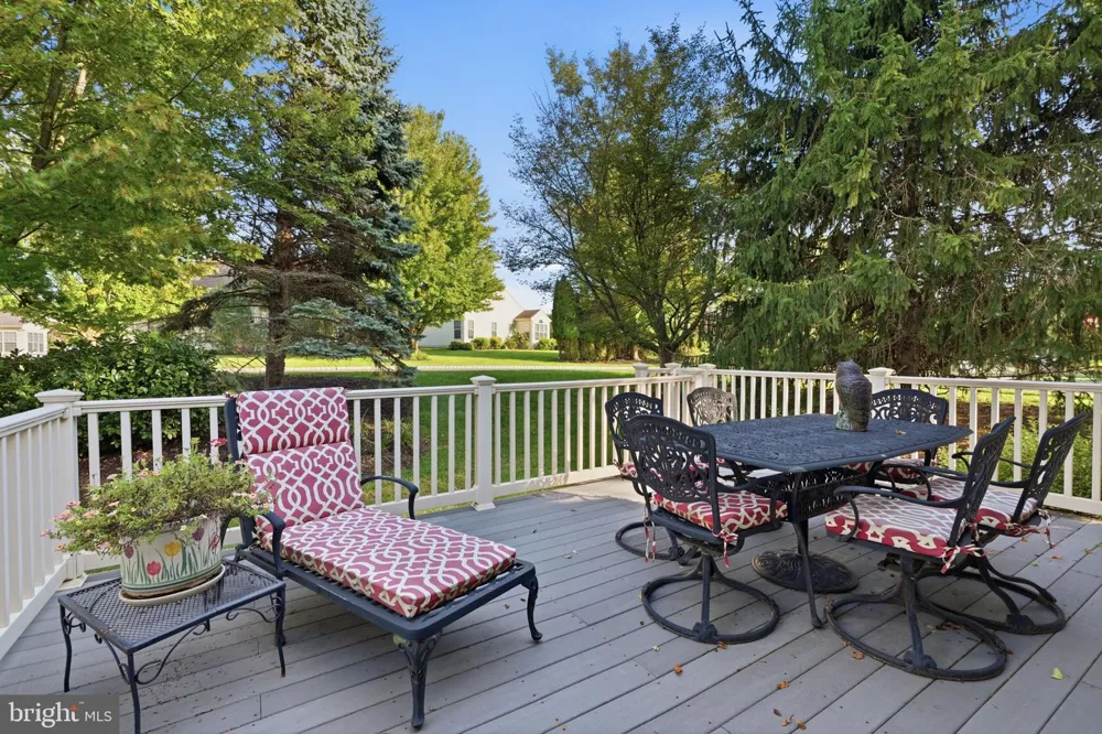 1001 MONROE DRIVE Warwick, PA 18974