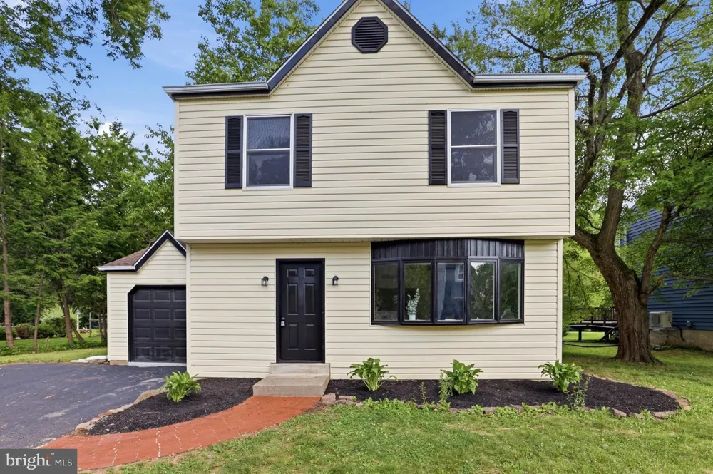 815 PHILADELPHIA AVENUE Warrington, PA 18976