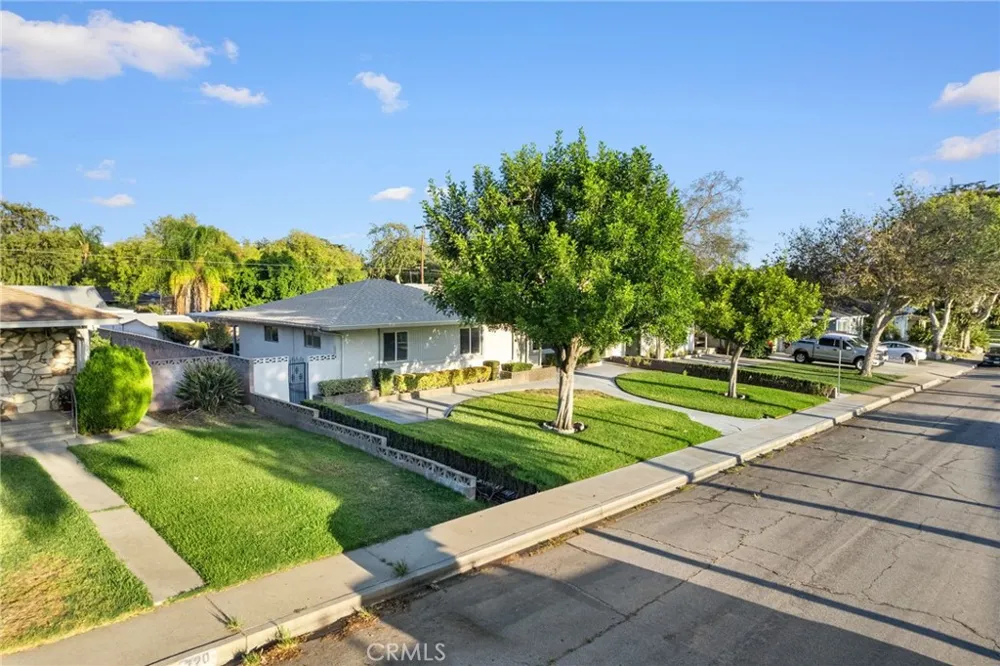 706 Quince Upland, CA 91786