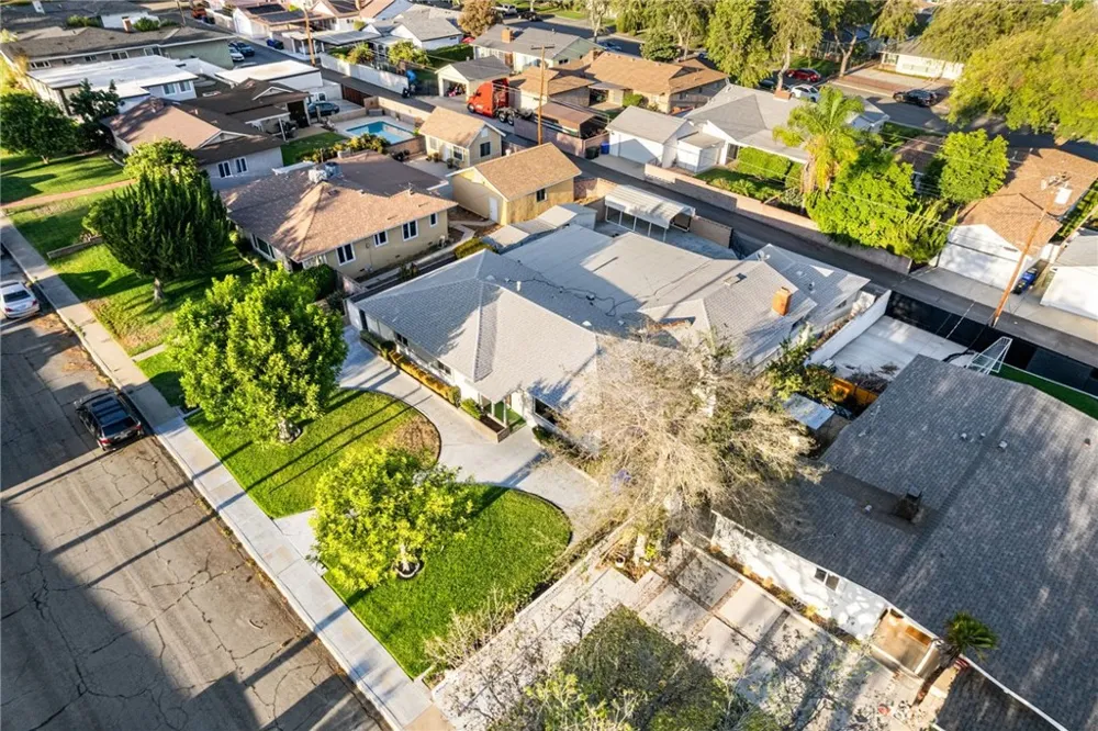 706 Quince Upland, CA 91786