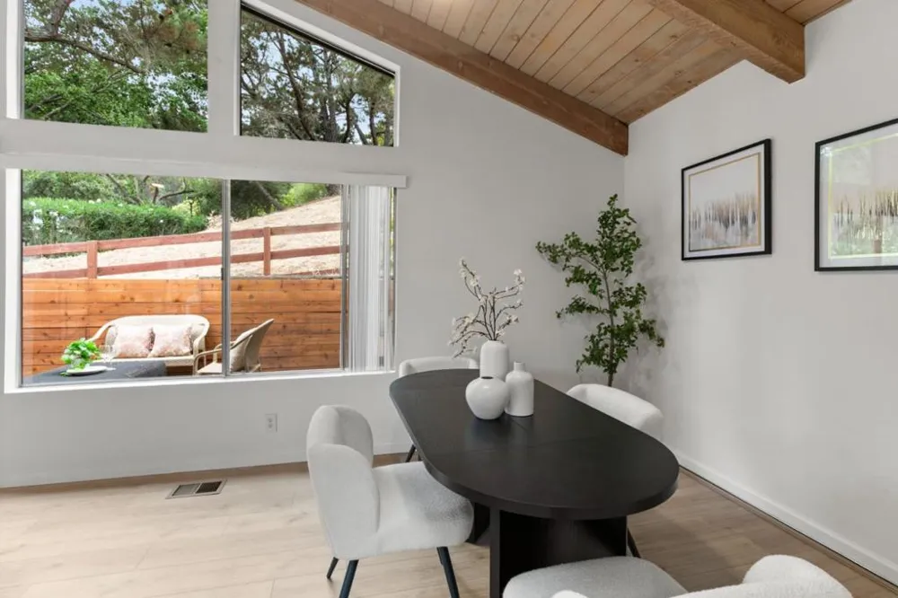 22990 Cricket Hill Road Cupertino, CA 95014