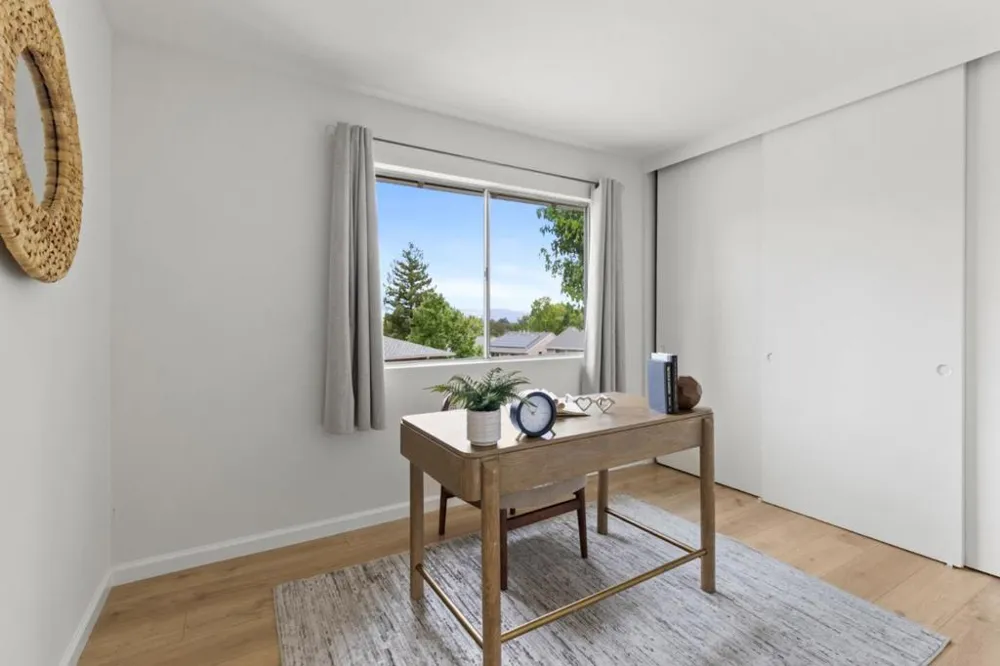 22990 Cricket Hill Road Cupertino, CA 95014