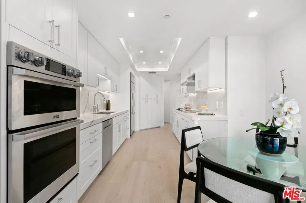 300 Swall Drive #256 Beverly Hills, CA 90211
