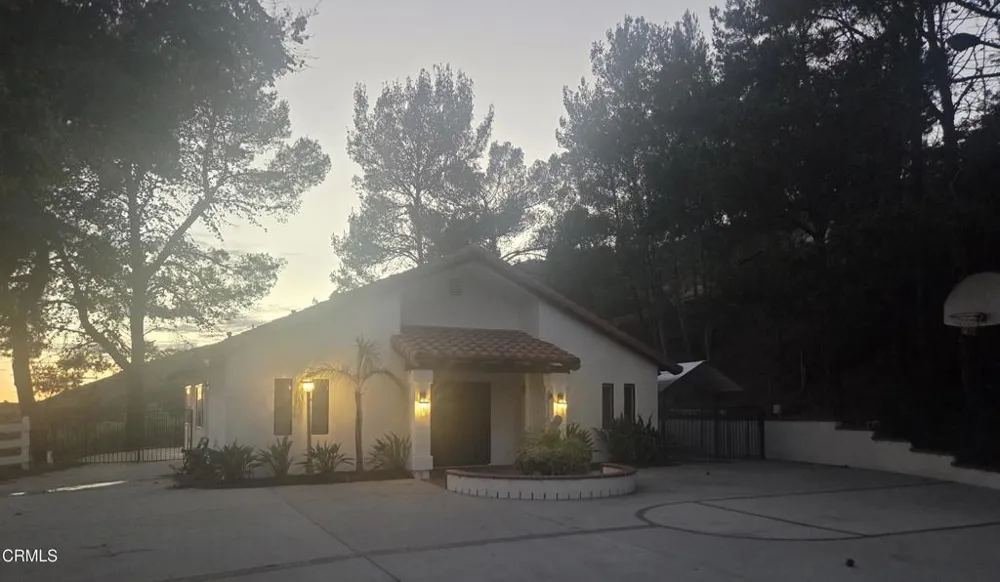 11935 Barranca Road Camarillo, CA 93012