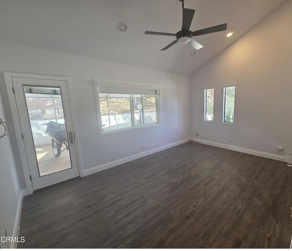 11935 Barranca Road Camarillo, CA 93012